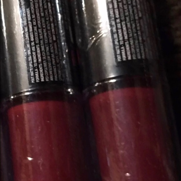 Pout Lipgloss Lot of 2 Matte XOXO L.A. Colors NEW! - Picture 3 of 3